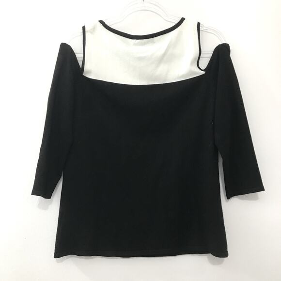 Cable & Gauge Black & Ivory Colorblock Long Sleeve Cold Shoulder Sweater - Small - Picture 4 of 9